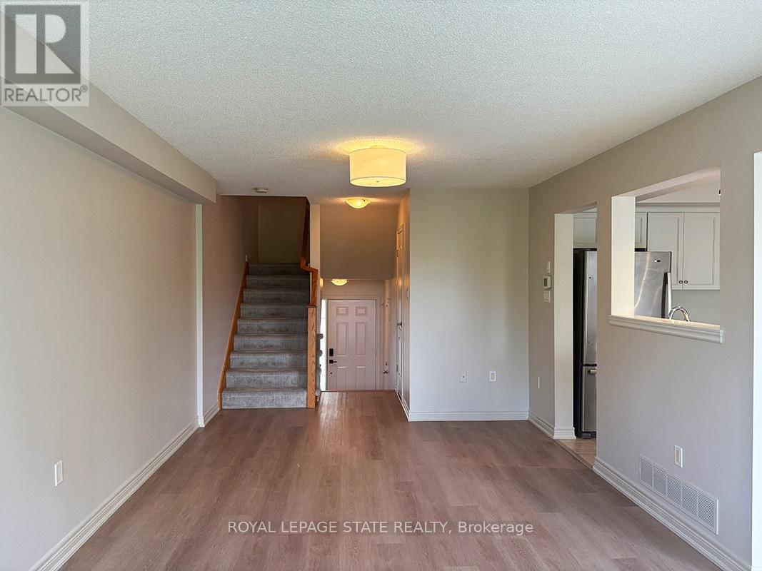 16 - 25 Ivybridge Drive, Hamilton, Ontario  L8E 0A5 - Photo 6 - X12504116