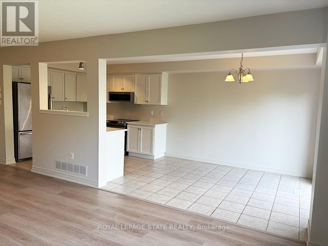 16 - 25 Ivybridge Drive, Hamilton, Ontario  L8E 0A5 - Photo 8 - X12504116