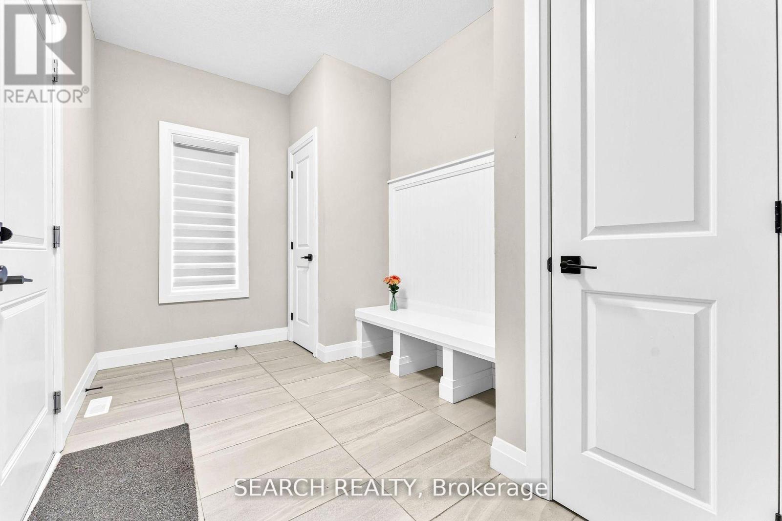 204 Boardwalk Way, Thames Centre, Ontario  N0L 1G3 - Photo 14 - X12504134