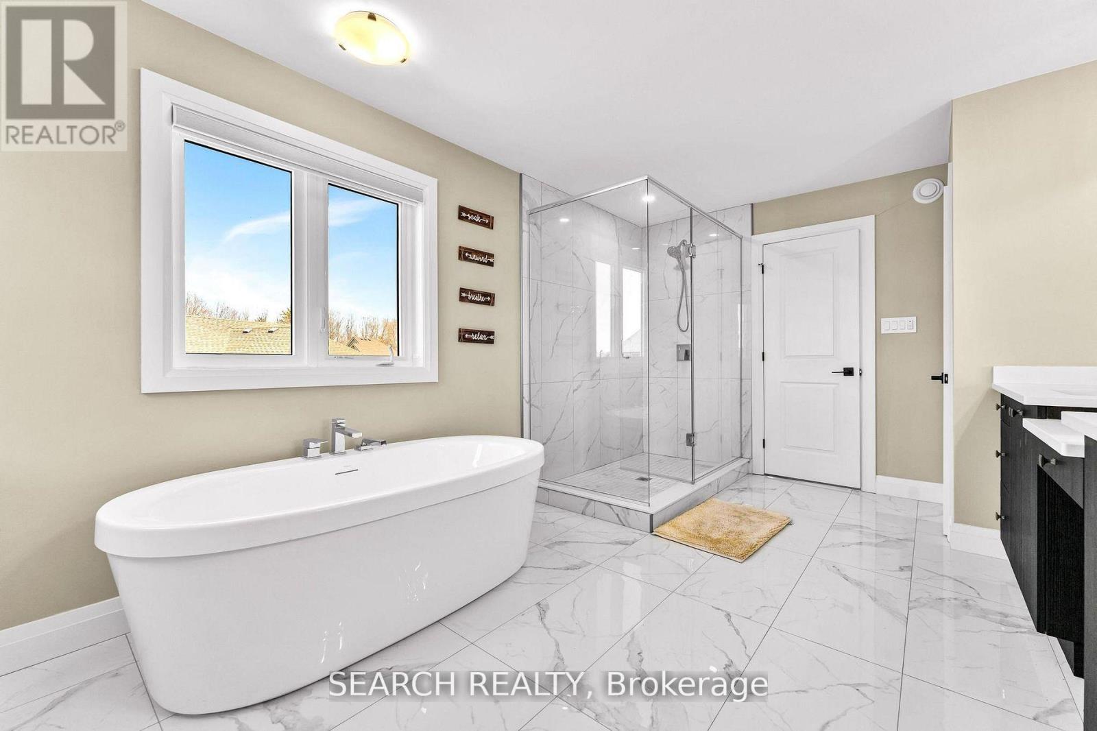 204 Boardwalk Way, Thames Centre, Ontario  N0L 1G3 - Photo 22 - X12504134