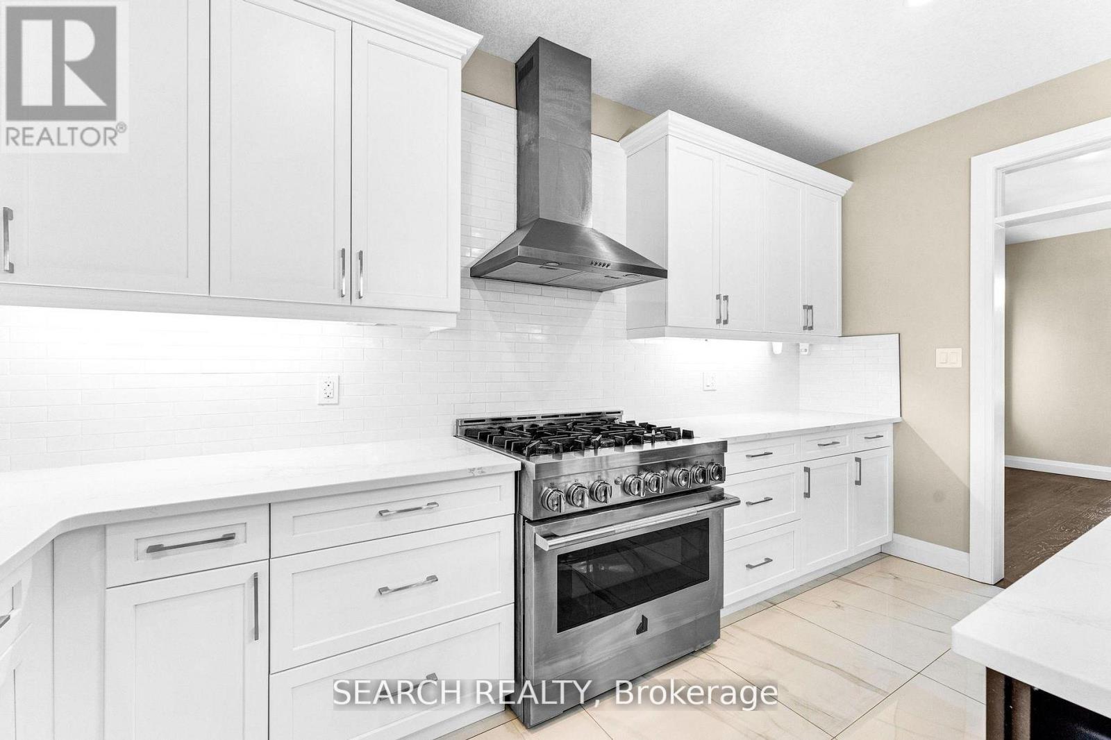 204 Boardwalk Way, Thames Centre, Ontario  N0L 1G3 - Photo 8 - X12504134