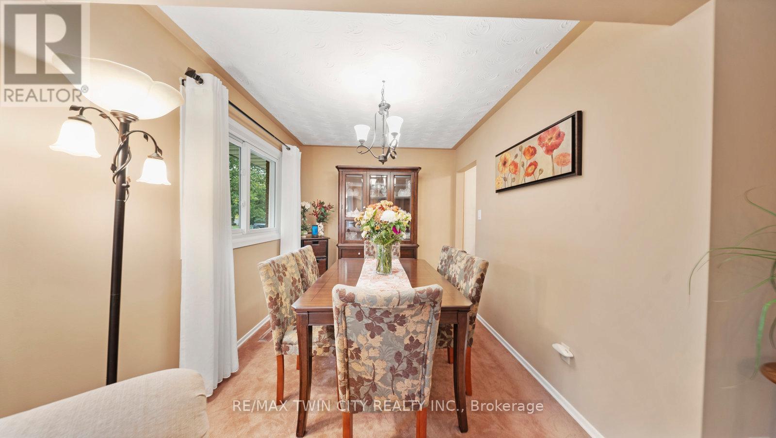 42 Palm Crescent, Brantford, Ontario  N3R 5G2 - Photo 14 - X12504198