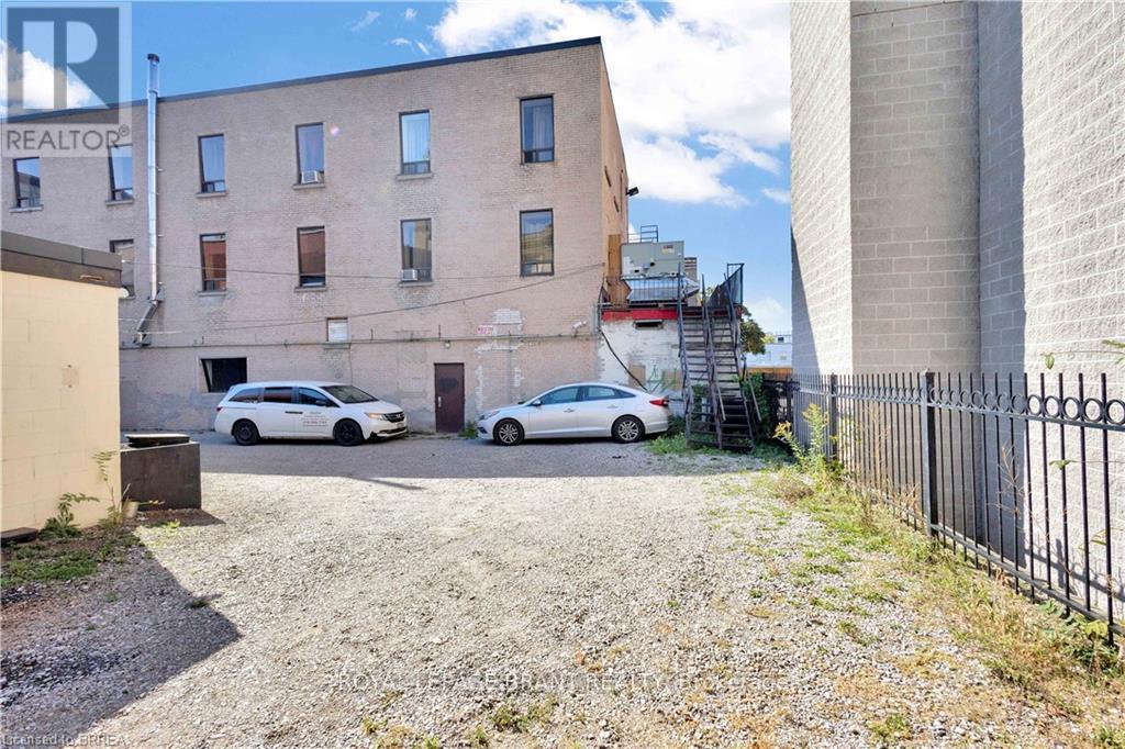 44-46 Dalhousie Street, Brantford, Ontario  N3T 2H8 - Photo 22 - X12504206