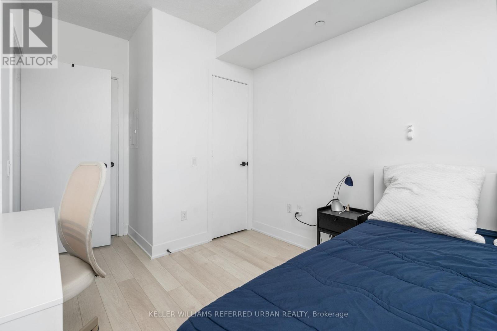 401 - 60 George Butchart Drive, Toronto, Ontario  M3K 0C9 - Photo 17 - W12503706