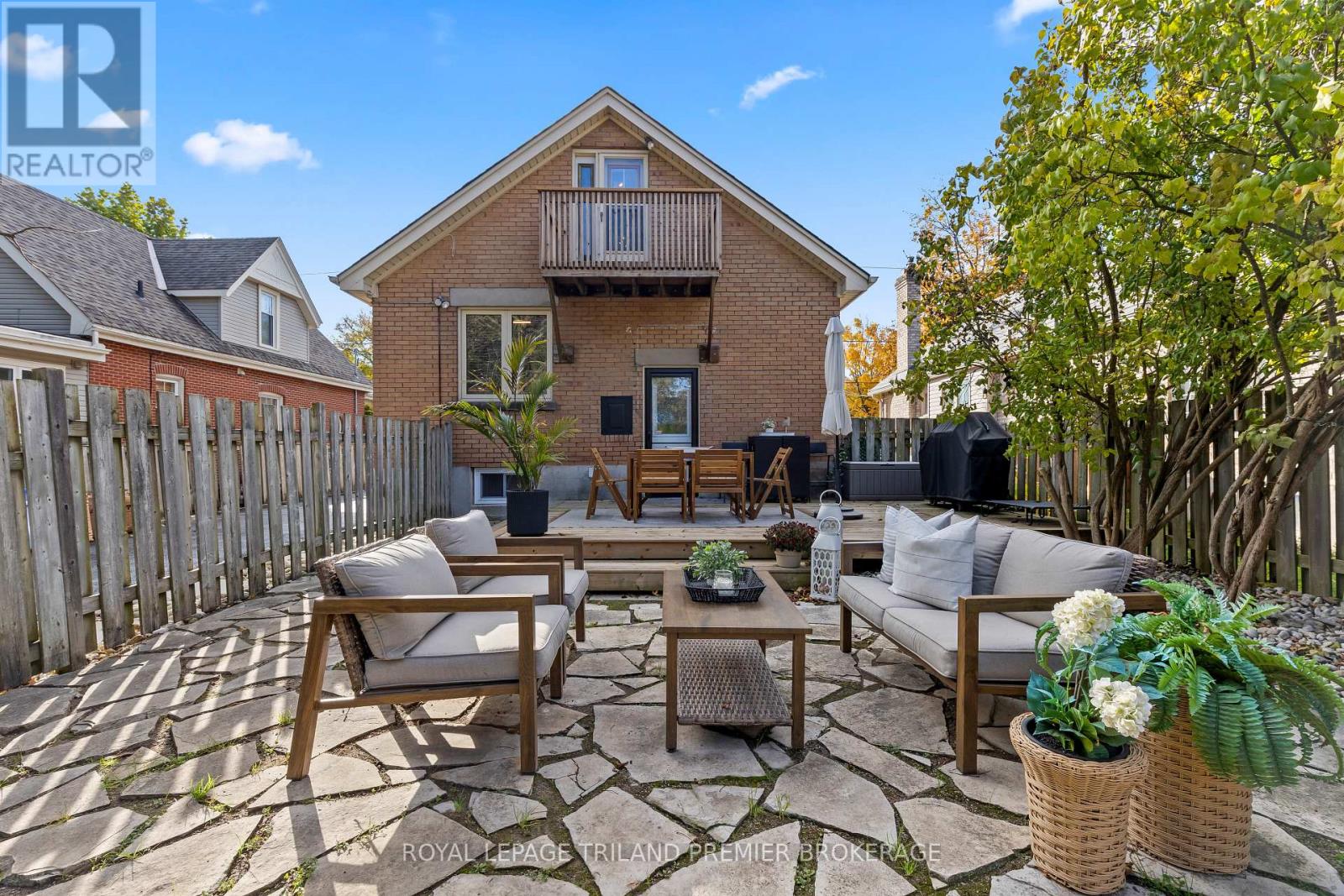 22 Briscoe Street E, London South, Ontario  N6C 1W9 - Photo 35 - X12504292