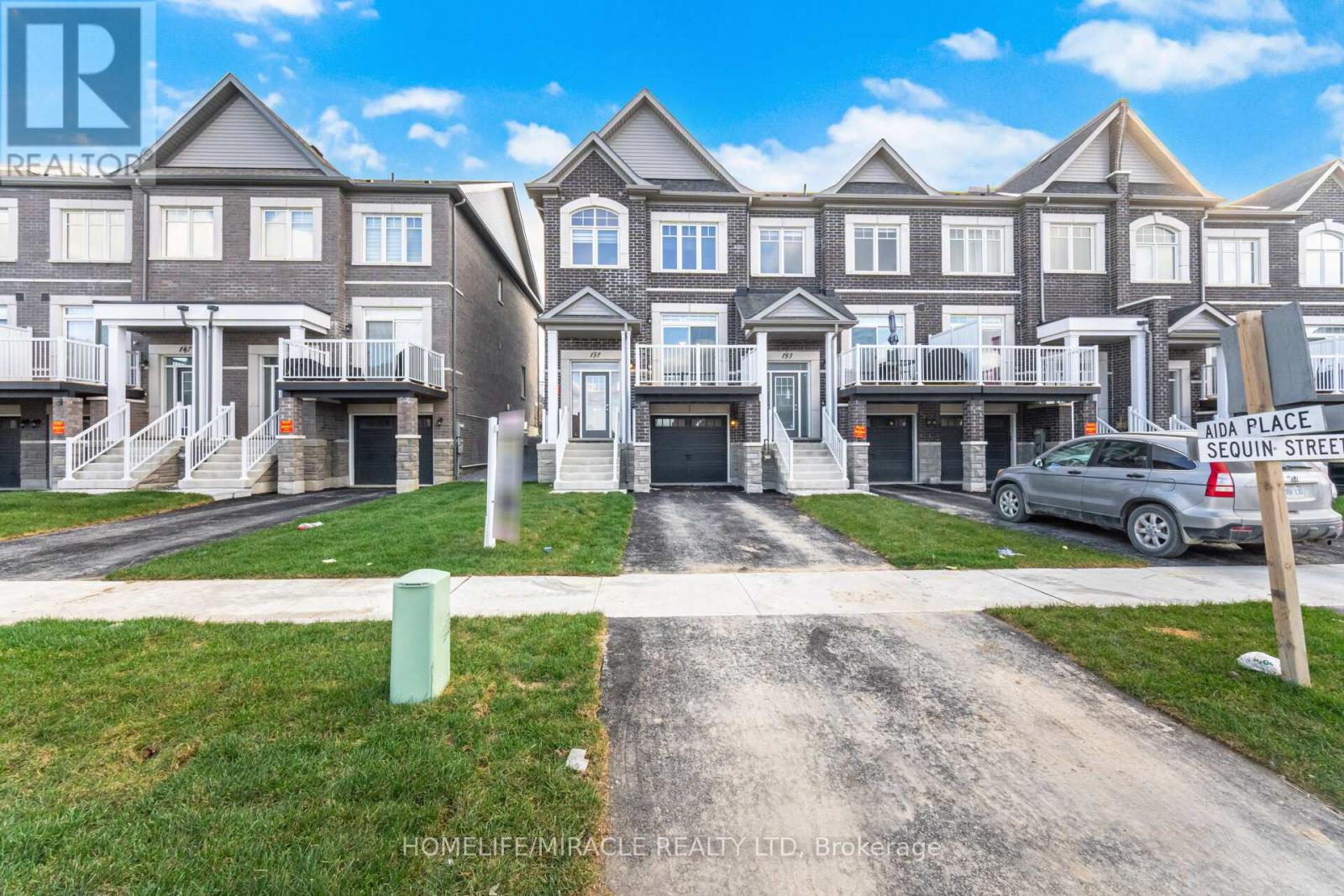 151 Seguin Street, Richmond Hill, Ontario  L4E 2Y9 - Photo 2 - N12493270