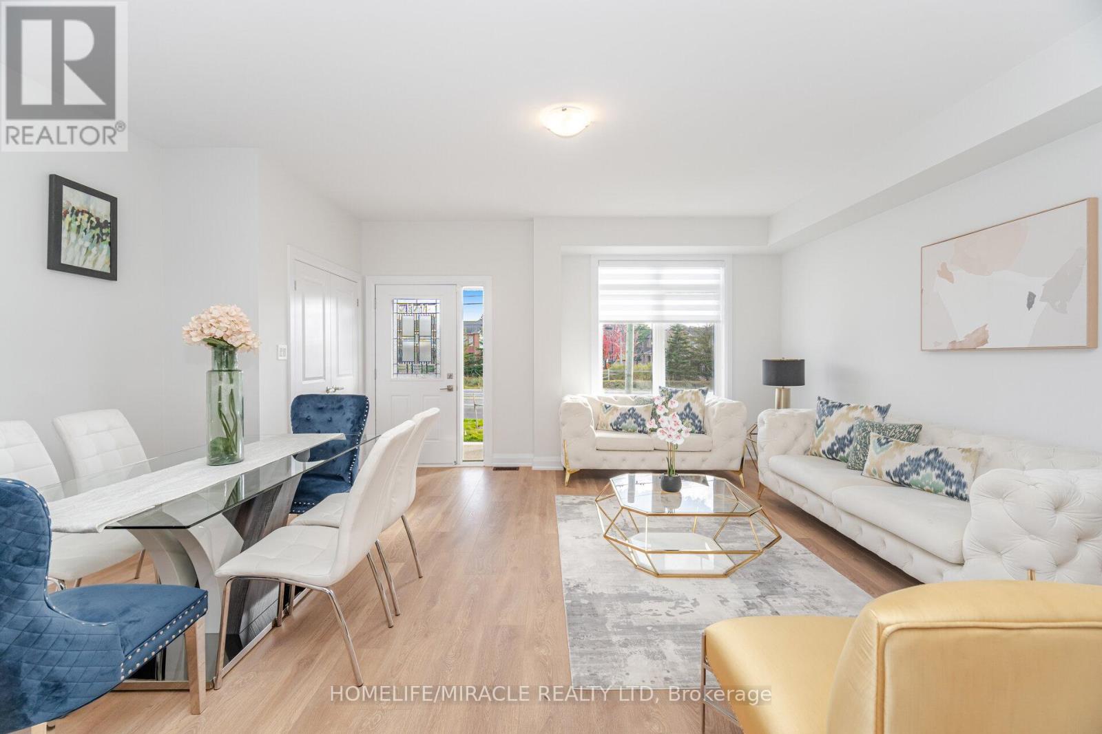 151 Seguin Street, Richmond Hill, Ontario  L4E 2Y9 - Photo 12 - N12493270