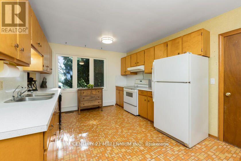 1264 Olde Base Line Road, Caledon, Ontario  L7C 0J1 - Photo 15 - W12219991