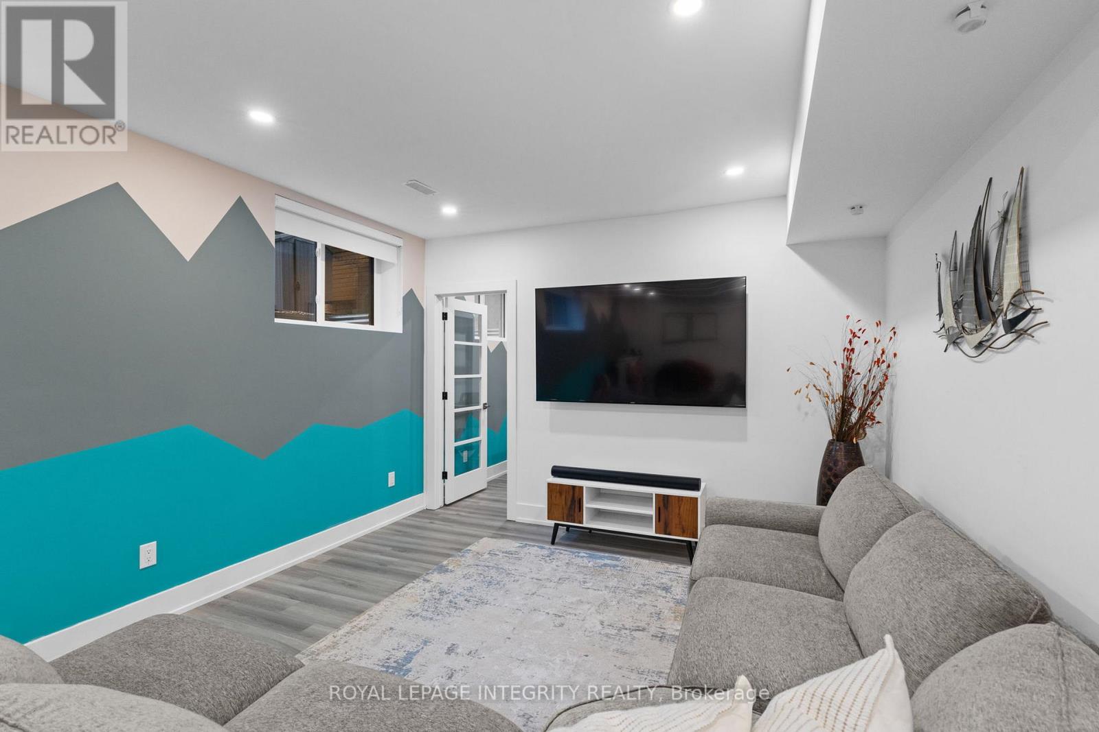 17 Lotta Avenue, Ottawa, Ontario  K2G 2A9 - Photo 30 - X12503502