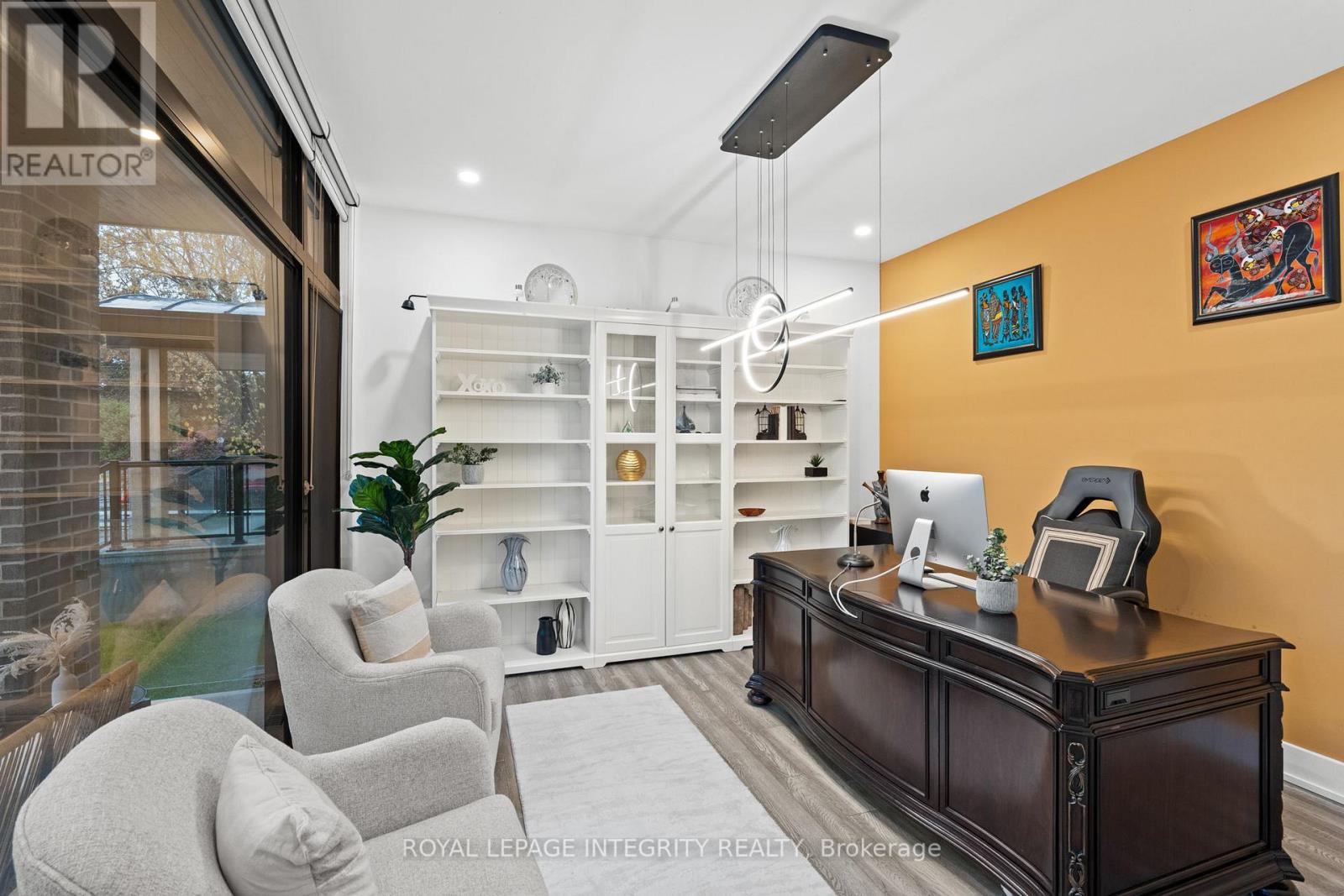 17 Lotta Avenue, Ottawa, Ontario  K2G 2A9 - Photo 6 - X12503502