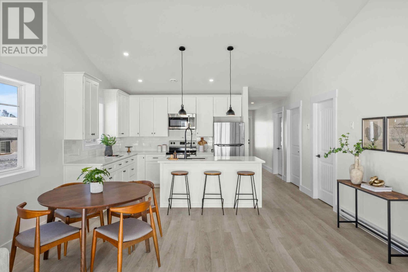 23 & 25 Loggie Drive, Summerside, Prince Edward Island  C1N 4J6 - Photo 3 - 202527185