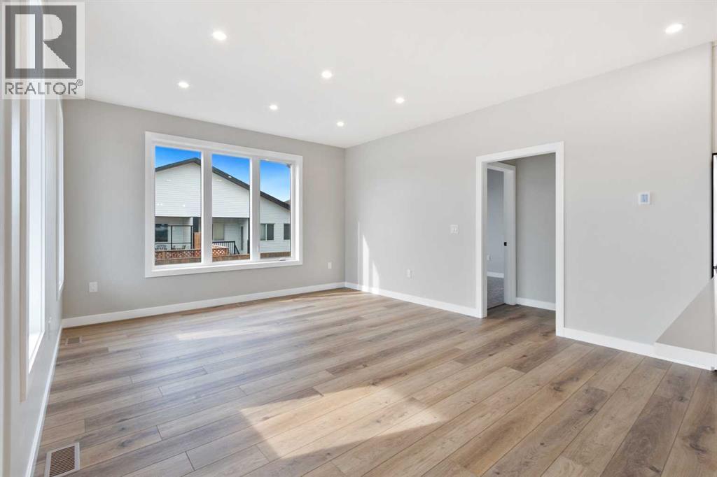 54 Vincent Crescent, Olds, Alberta  T4H 0C4 - Photo 14 - A2246753