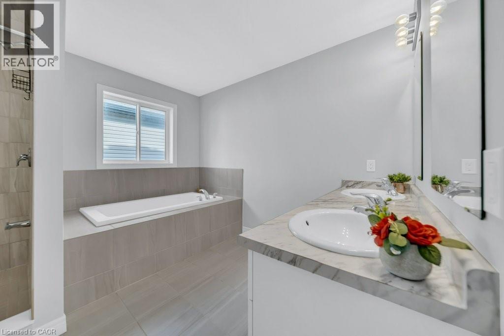 43 Sugar Trail, Kitchener, Ontario  N2R 0S5 - Photo 25 - 40784853