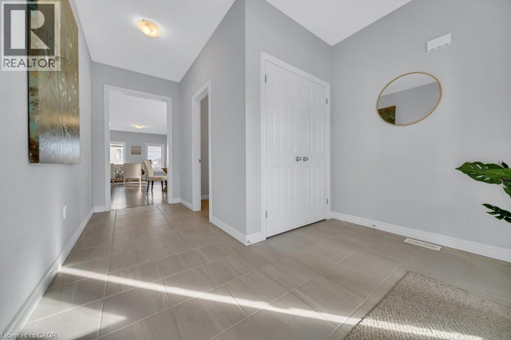 43 Sugar Trail, Kitchener, Ontario  N2R 0S5 - Photo 5 - 40784853