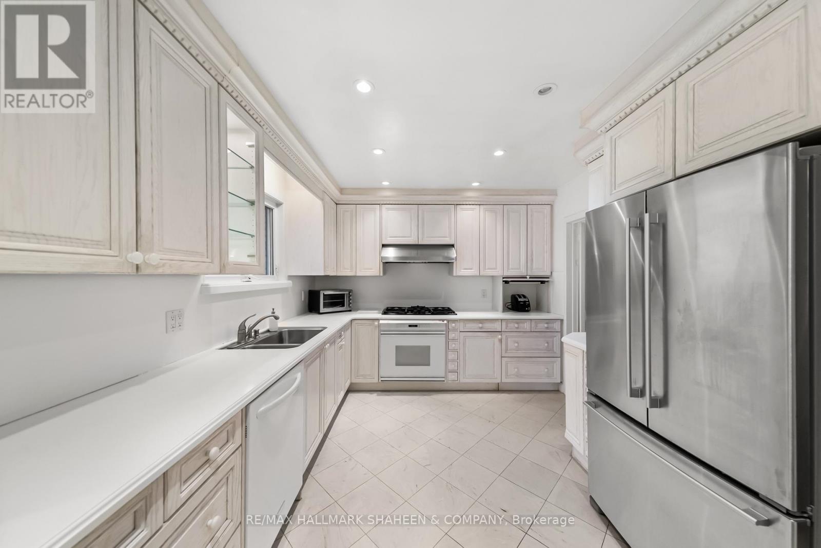 Main - 386 Ellerslie Avenue, Toronto, Ontario  M2R 1B9 - Photo 22 - C12504294