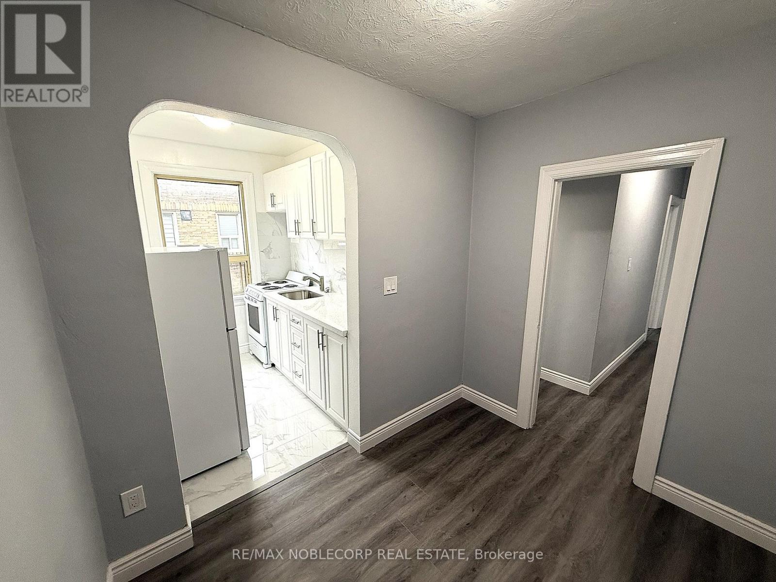 8 - 1383 Bayview Avenue, Toronto, Ontario  M4G 3A5 - Photo 6 - C12504318