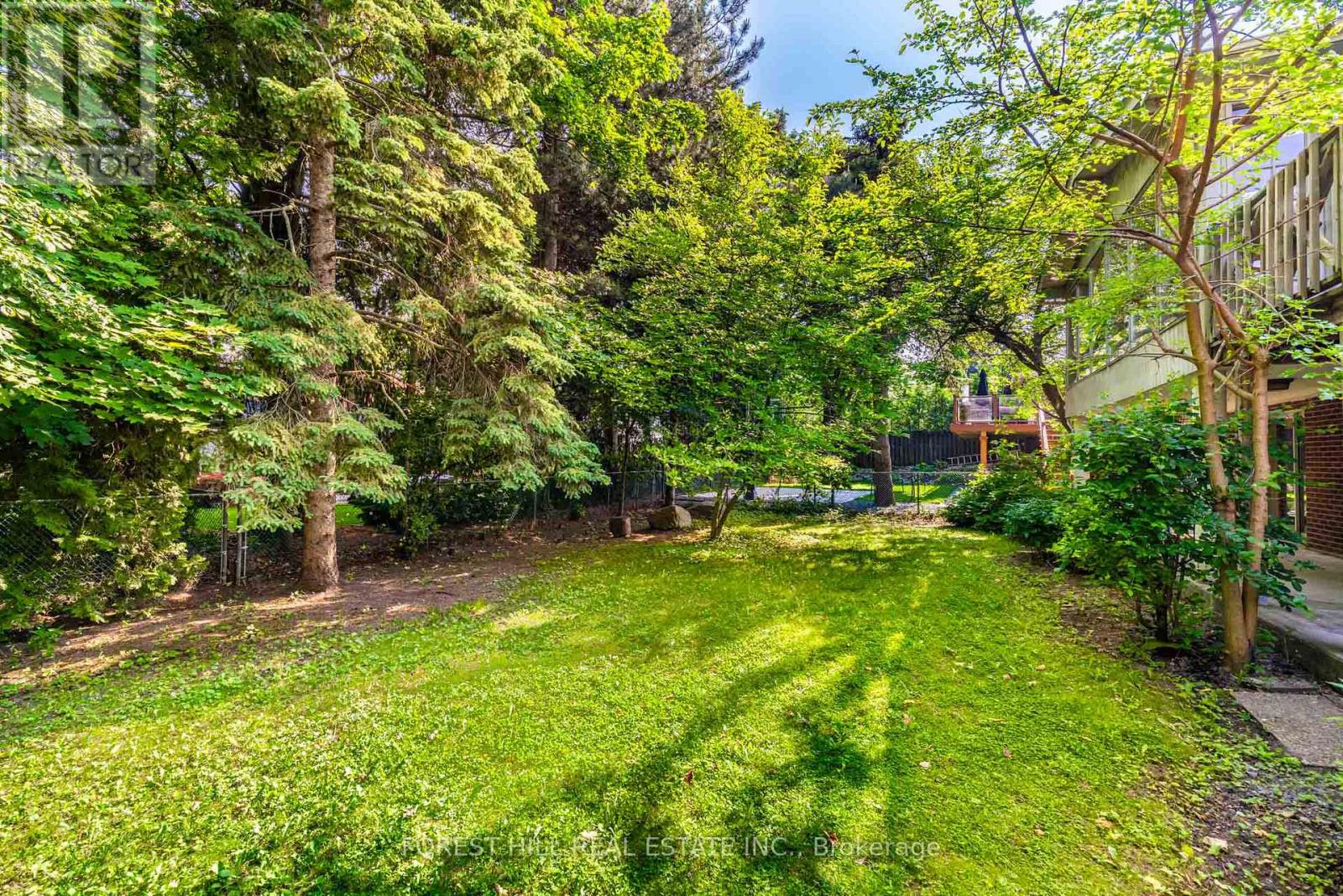 37 Abbeywood Trail, Toronto, Ontario  M3B 3B4 - Photo 21 - C12504336