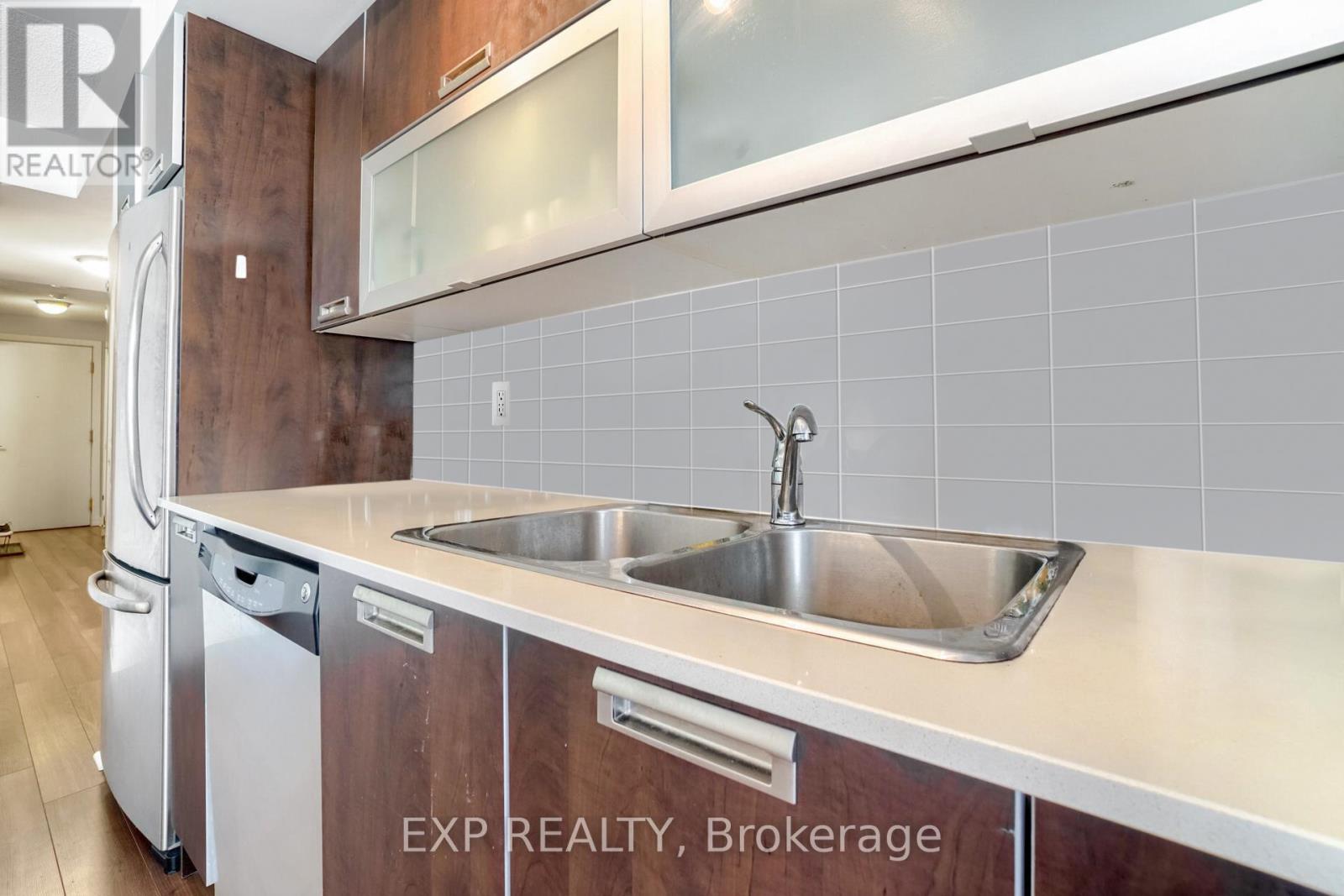 308 - 28 Ted Rogers Way, Toronto, Ontario  M4Y 2W7 - Photo 15 - C12504338