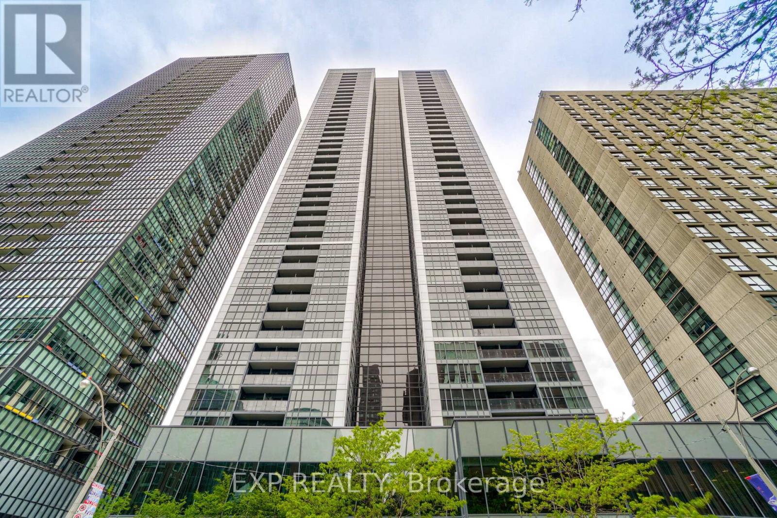 308 - 28 Ted Rogers Way, Toronto, Ontario  M4Y 2W7 - Photo 2 - C12504338