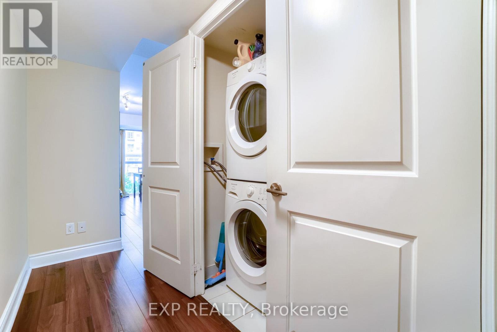 308 - 28 Ted Rogers Way, Toronto, Ontario  M4Y 2W7 - Photo 28 - C12504338