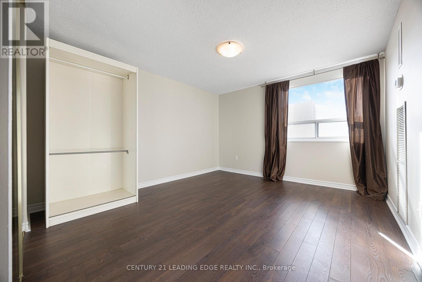 2302 - 10 Muirhead Road, Toronto, Ontario  M2J 4P9 - Photo 15 - C12504342