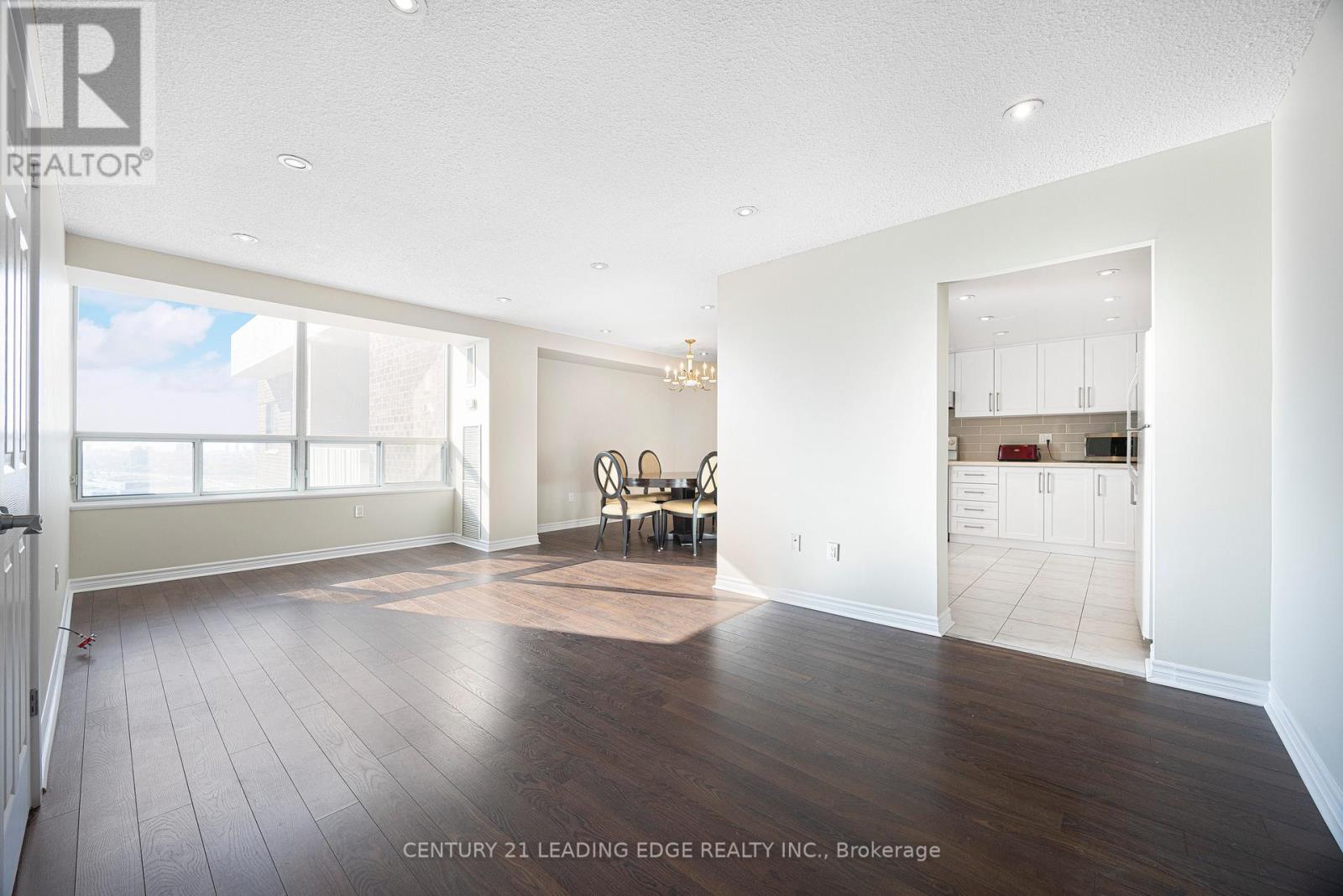 2302 - 10 Muirhead Road, Toronto, Ontario  M2J 4P9 - Photo 8 - C12504342