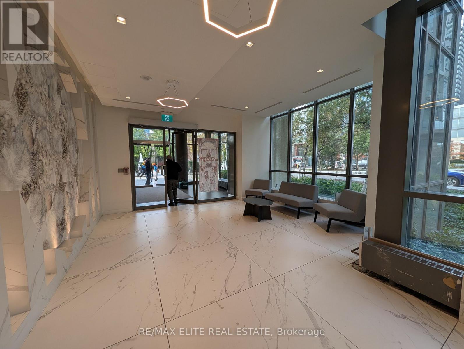 701 - 11 Brunel Court, Toronto, Ontario  M5V 3Y3 - Photo 14 - C12504358