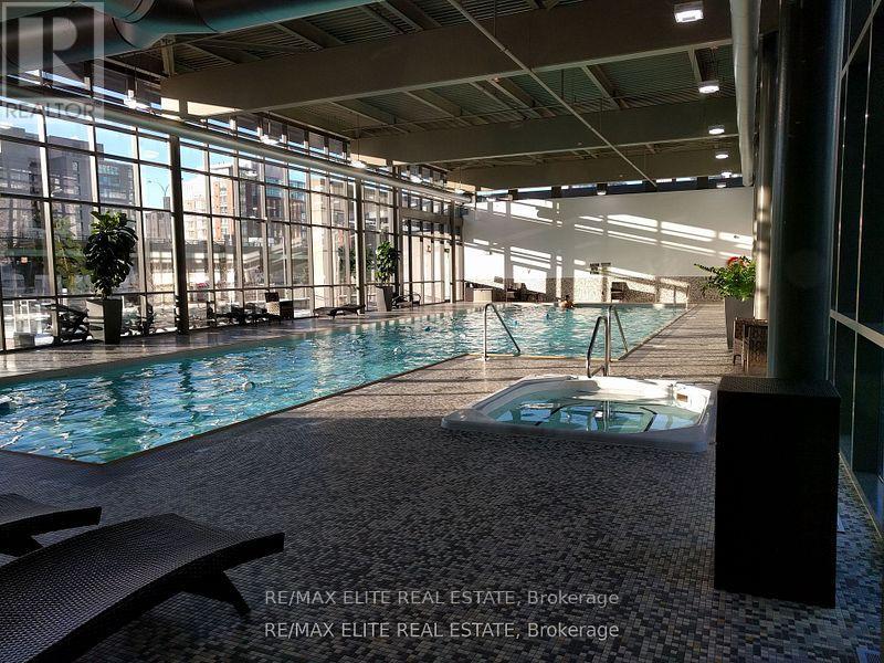701 - 11 Brunel Court, Toronto, Ontario  M5V 3Y3 - Photo 9 - C12504358