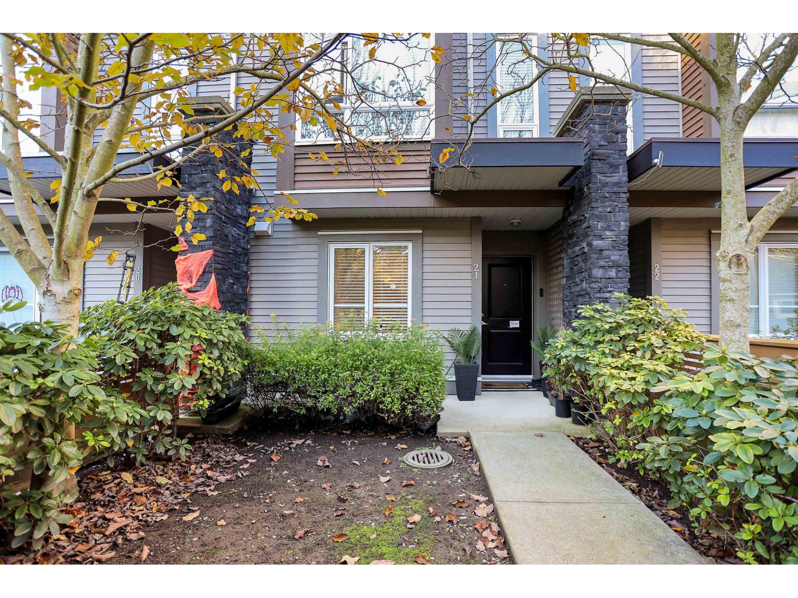 21 5888 144 Street, Surrey, British Columbia  V3X 0G8 - Photo 2 - R3063737