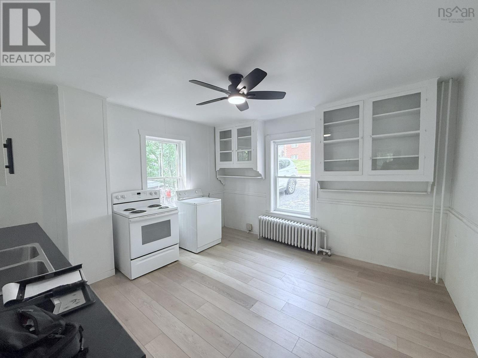 315 South Foord Street, Stellarton, Nova Scotia  B0K 1S0 - Photo 8 - 202519274