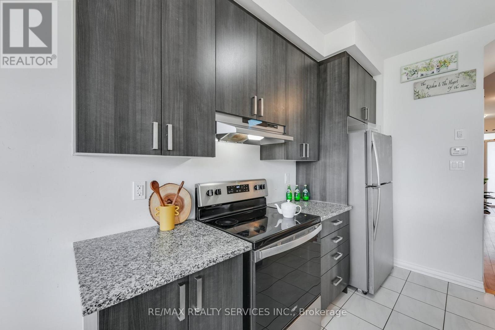 49 Bayardo Drive, Oshawa, Ontario  L1L 0V2 - Photo 15 - E12504240