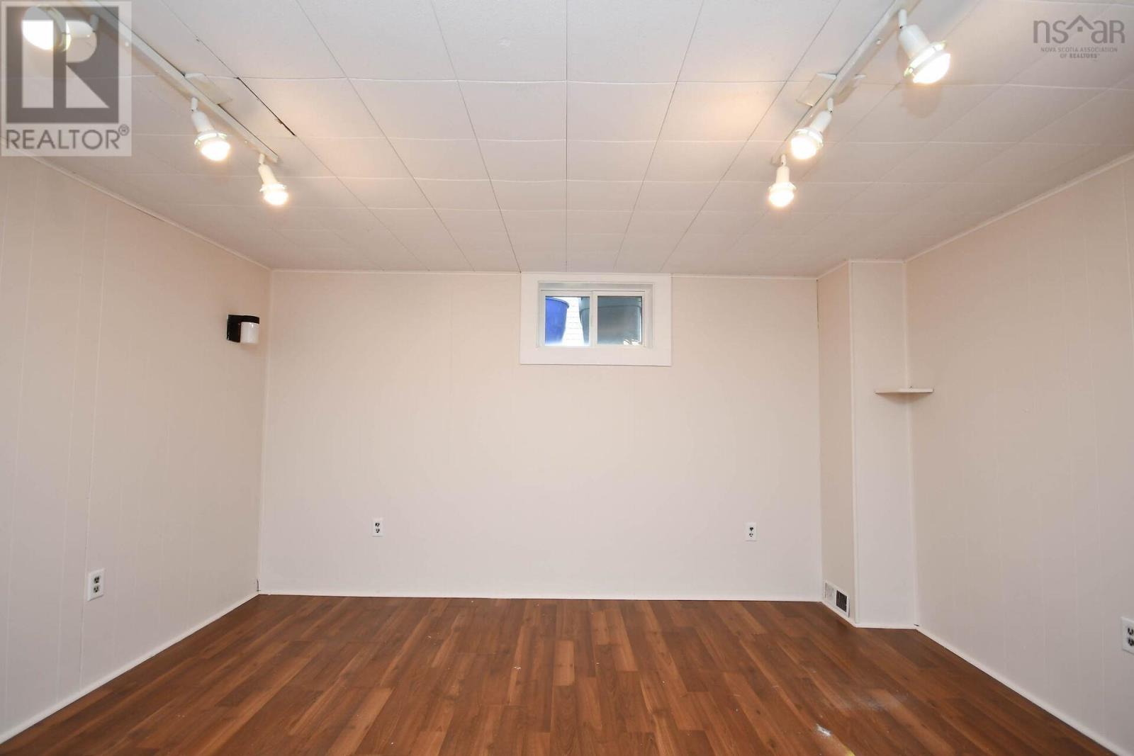 36 Regent Drive, Dartmouth, Nova Scotia  B2Y 3L1 - Photo 33 - 202526882