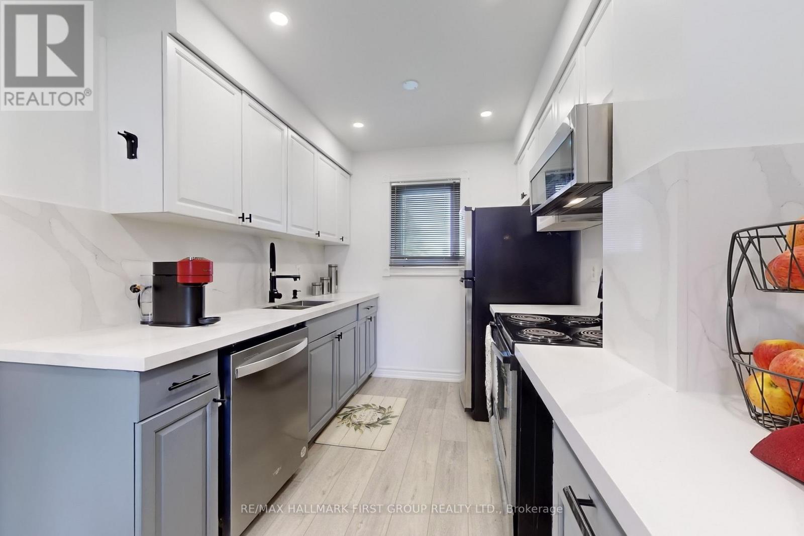 66 Medley Lane, Ajax, Ontario  L1S 3P6 - Photo 9 - E12504252