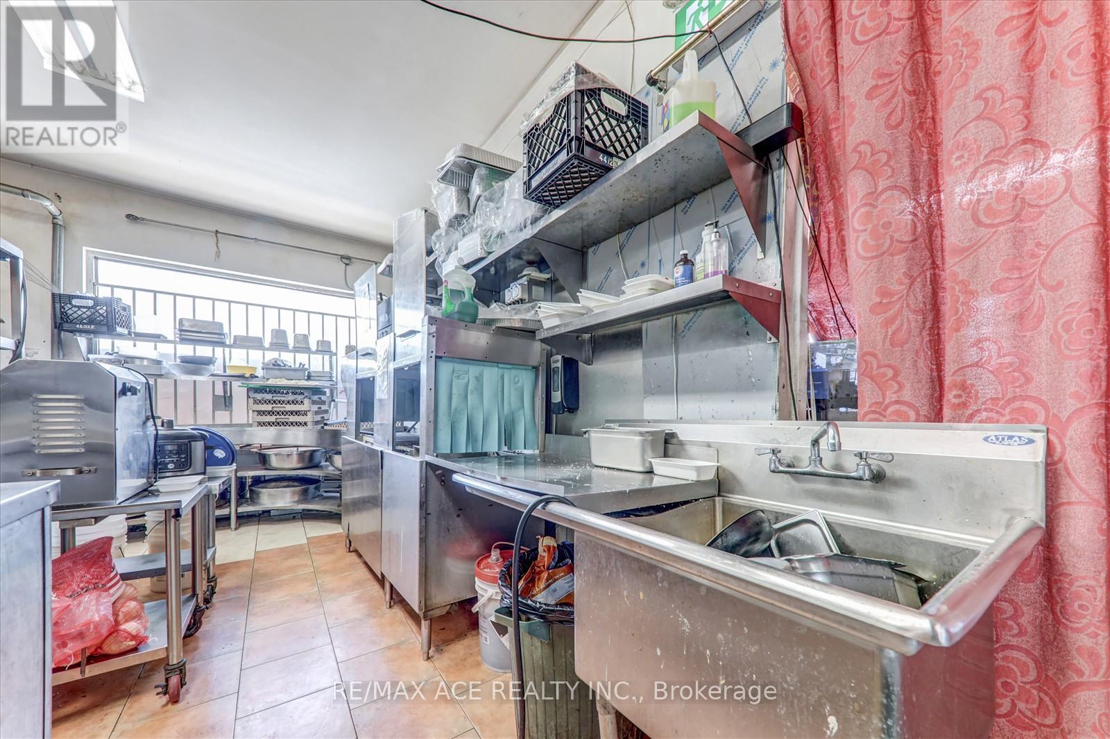 777a Danforth Road, Toronto, Ontario  M4J 1L2 - Photo 17 - E12504274