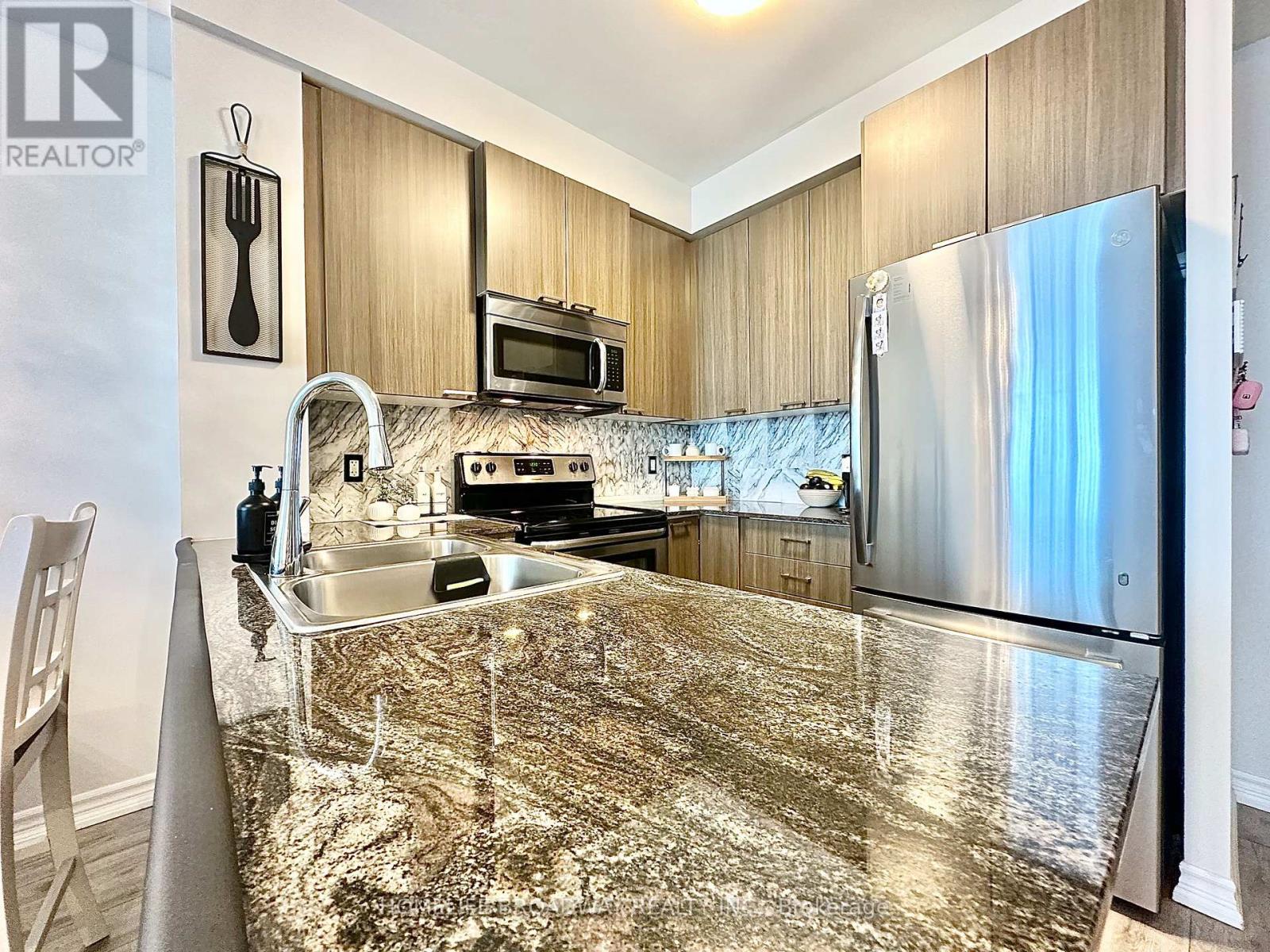 1604 - 1328 Birchmount Road, Toronto, Ontario  M1R 0B6 - Photo 14 - E12504320