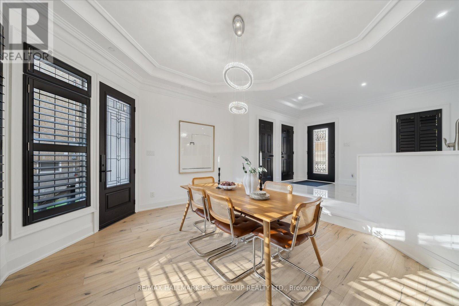 134 Front Street E, Whitby, Ontario  L1N 1A1 - Photo 11 - E12504364