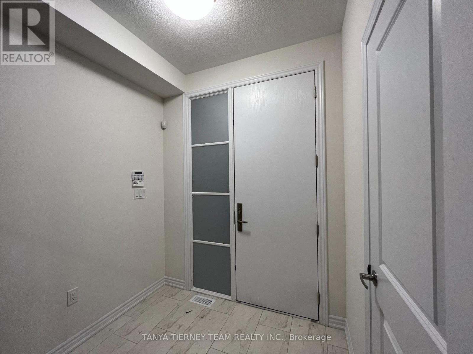 288 Carnwith Drive E, Whitby, Ontario  L1M 2L6 - Photo 4 - E12504374