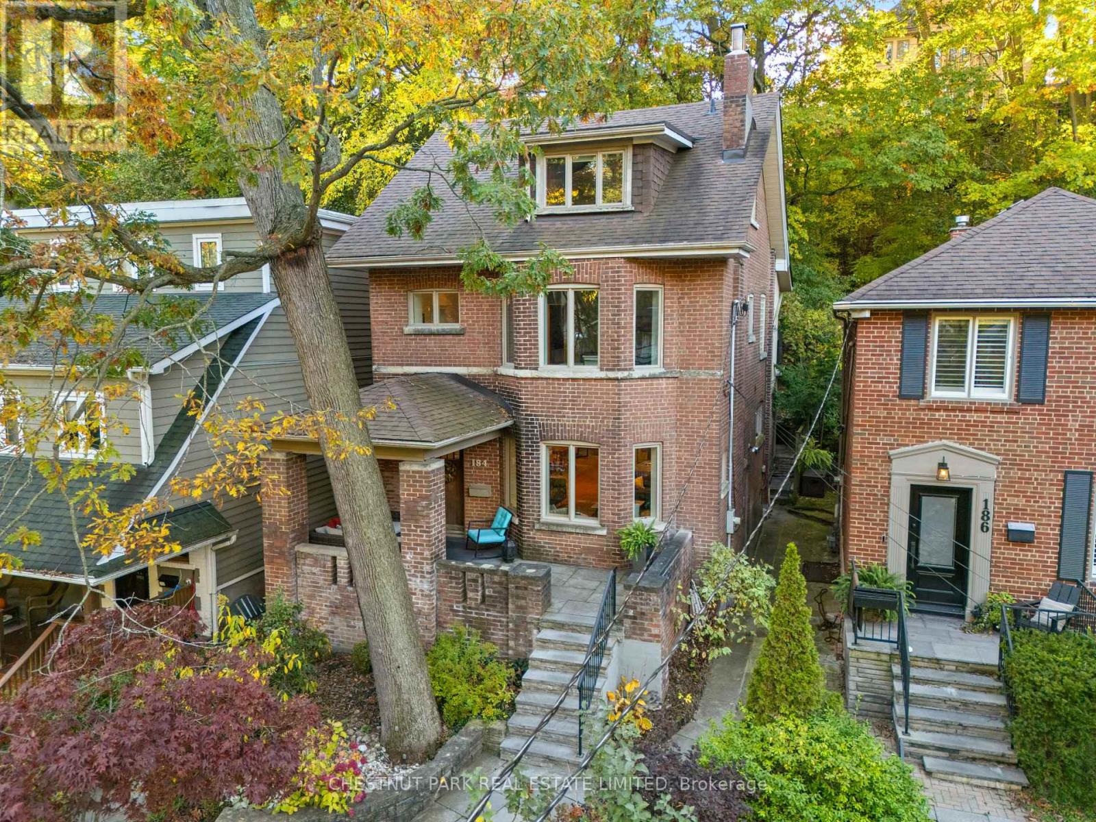 184 NEVILLE PARK BOULEVARD, Toronto, Ontario