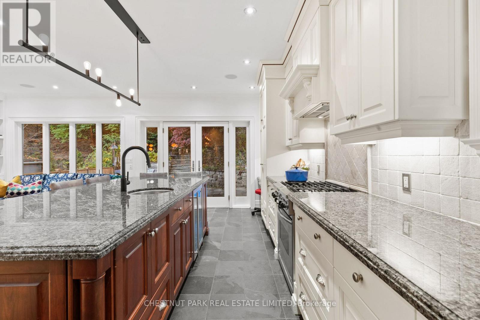 184 Neville Park Boulevard, Toronto, Ontario  M4E 3P8 - Photo 18 - E12504386