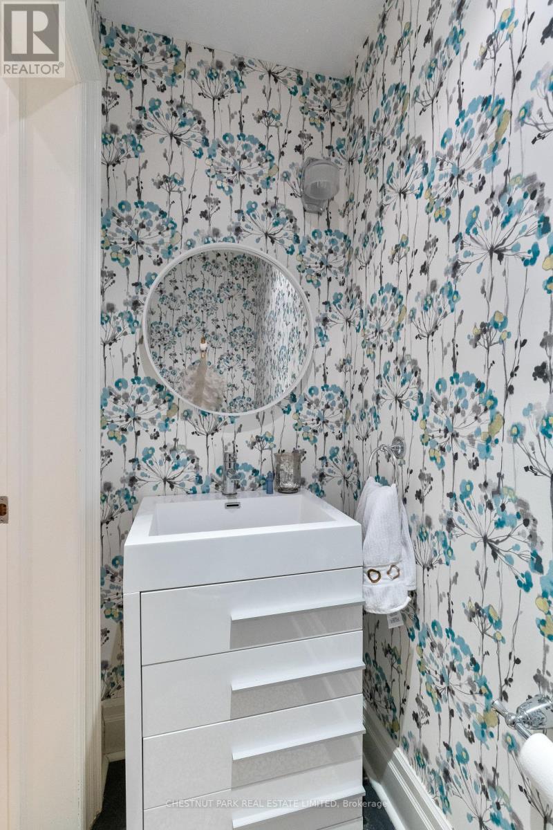 184 Neville Park Boulevard, Toronto, Ontario  M4E 3P8 - Photo 20 - E12504386