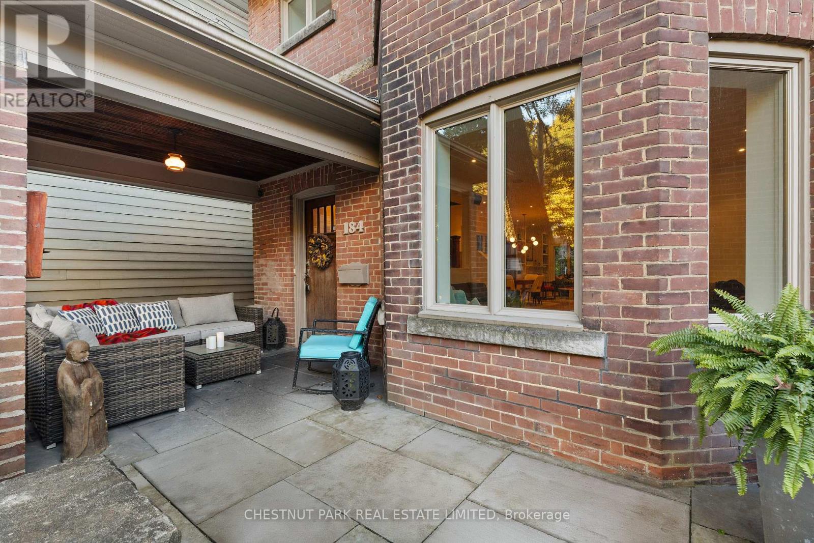 184 Neville Park Boulevard, Toronto, Ontario  M4E 3P8 - Photo 4 - E12504386