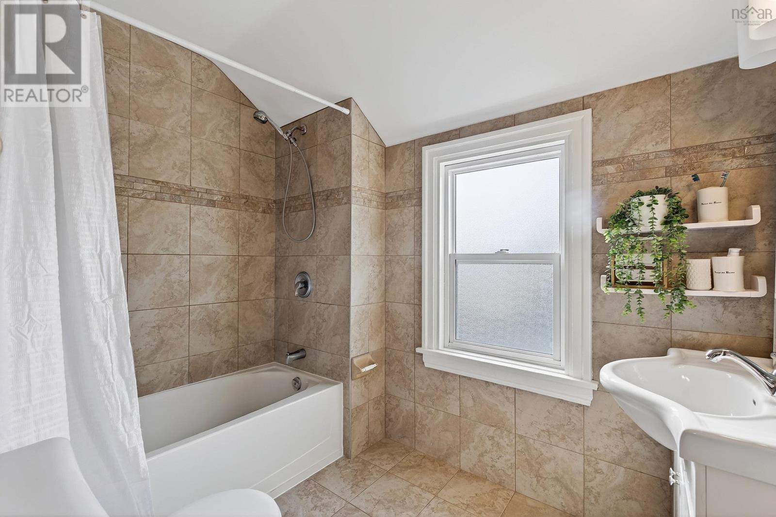 2500 Connaught Avenue, Halifax, Nova Scotia  B3L 2Z4 - Photo 27 - 202526909