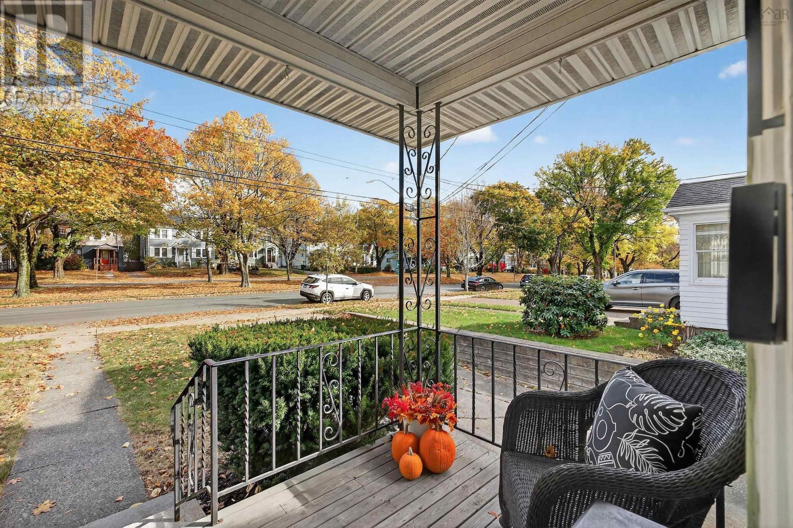 2500 Connaught Avenue, Halifax, Nova Scotia  B3L 2Z4 - Photo 3 - 202526909