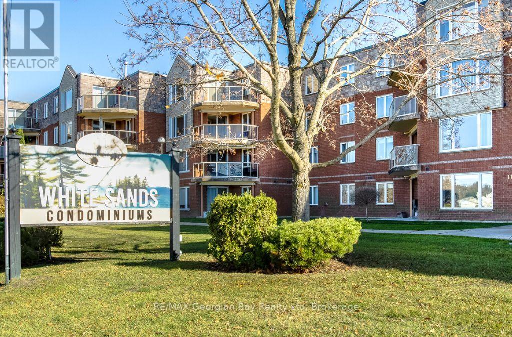 102 - 11 Beck Boulevard, Penetanguishene, Ontario L9M 2G1 - Photo 2 - S12341951