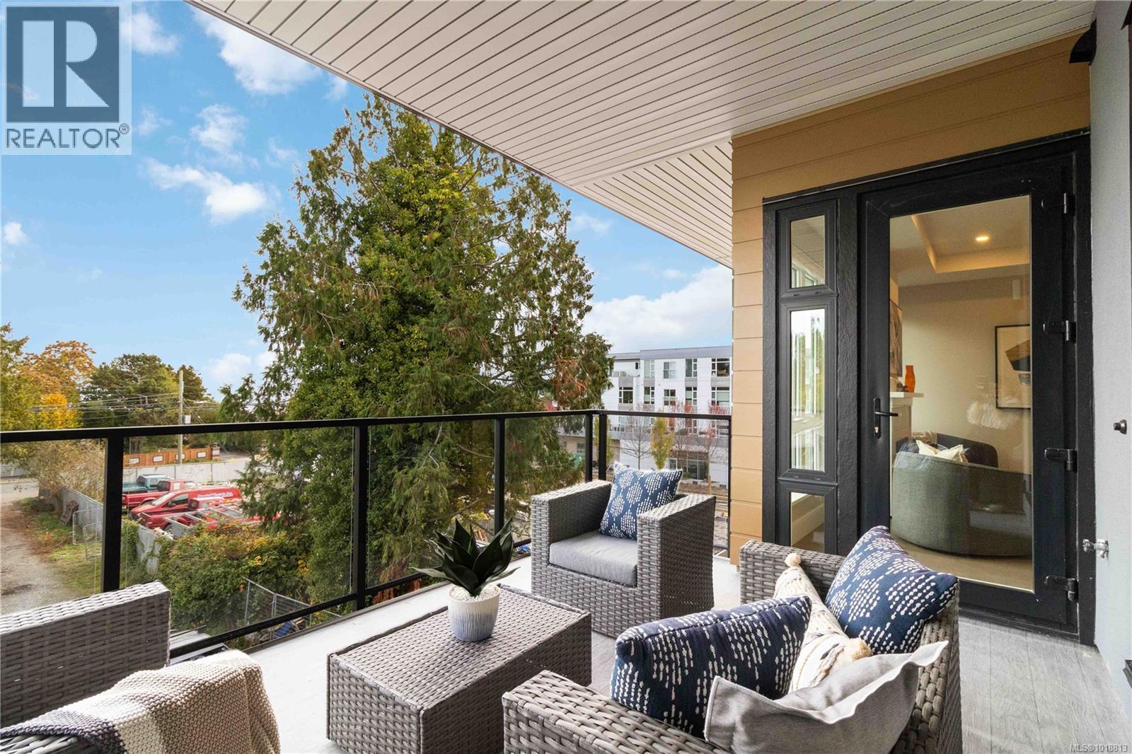 202 986 Doumac Ave, Saanich, British Columbia  V8Y 1M4 - Photo 24 - 1018813