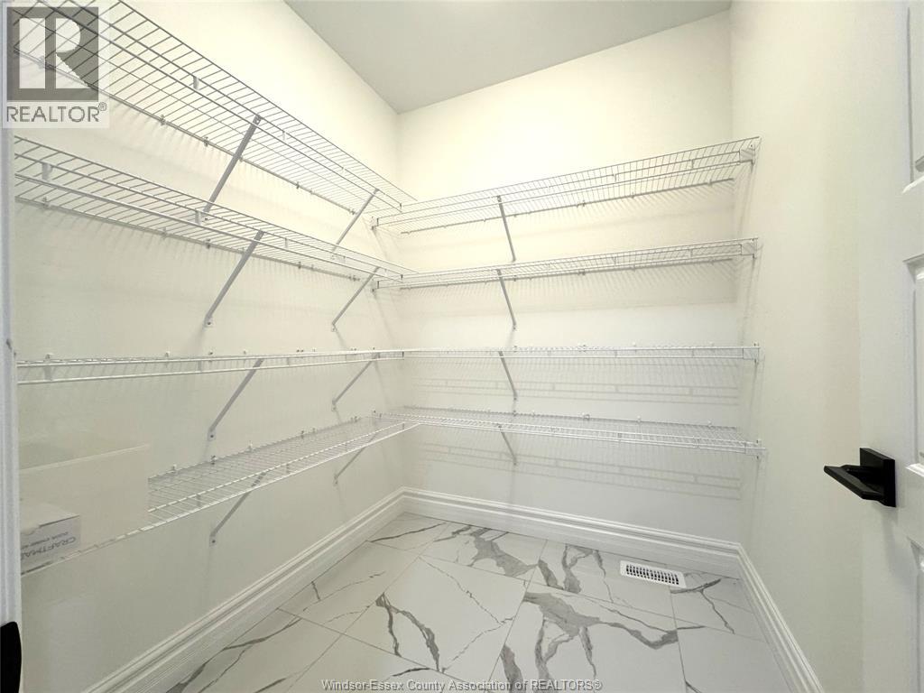 219 Cowan Court, Amherstburg, Ontario  N9V 0G9 - Photo 12 - 25027854