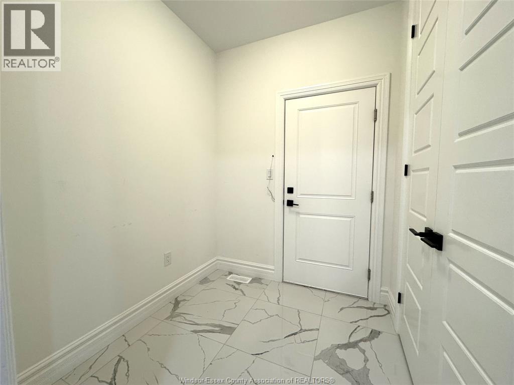 219 Cowan Court, Amherstburg, Ontario  N9V 0G9 - Photo 13 - 25027854