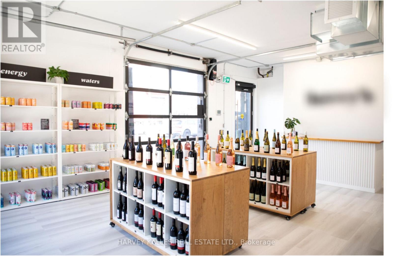 2 - 398 Spadina Avenue, Toronto, Ontario  M5T 2G5 - Photo 2 - C12463668