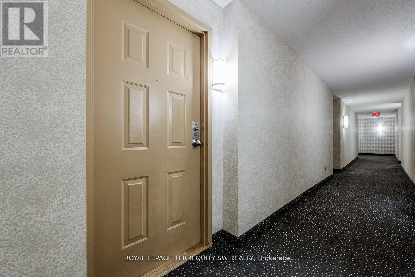 933 - 222 The Esplanade, Toronto, Ontario  M5A 4M8 - Photo 12 - C12496486