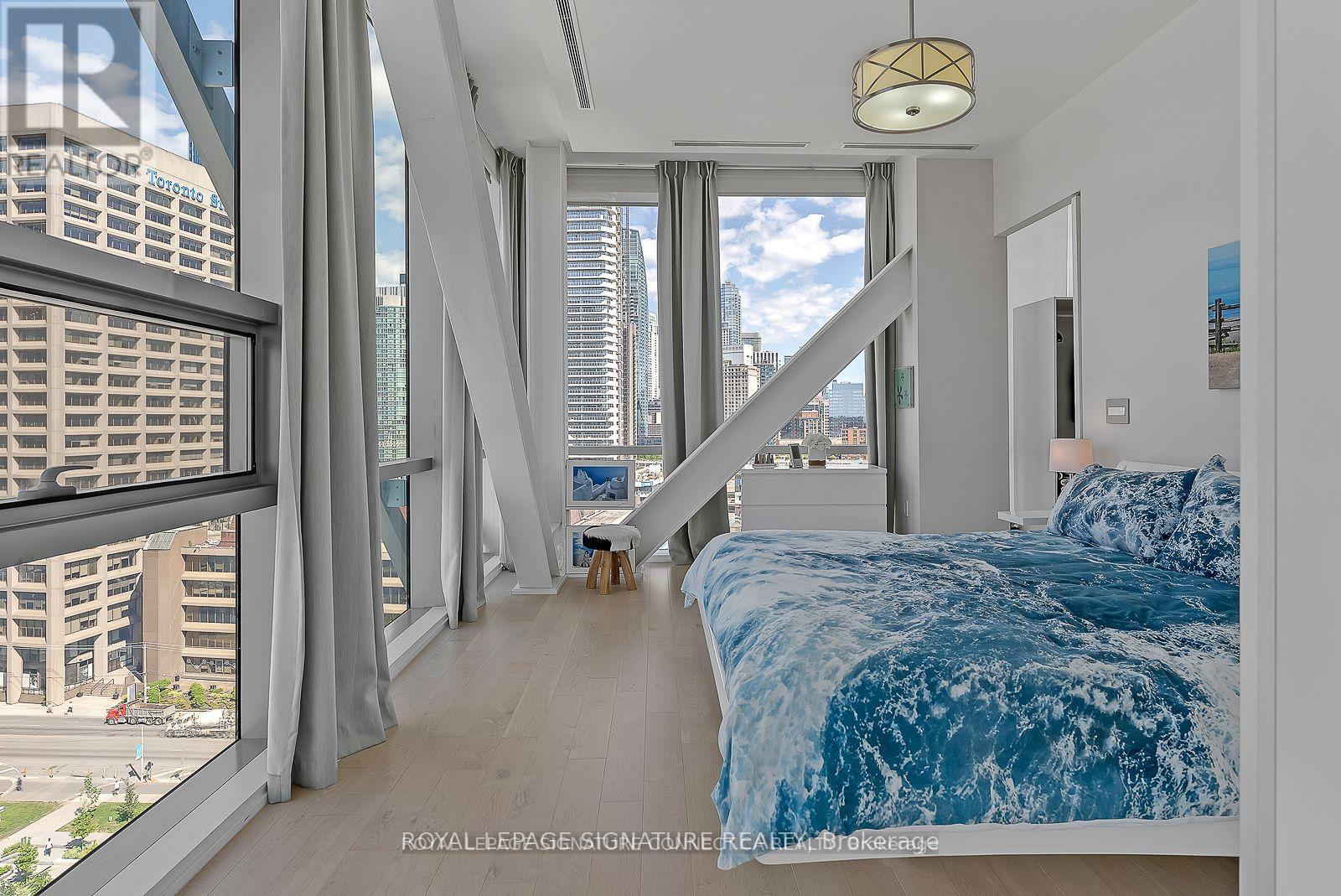 1401 - 39 Queens Quay E, Toronto, Ontario  M5E 0A4 - Photo 10 - C12504376